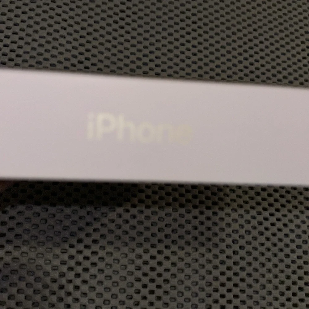 Apple iPhone 15 Yellow 128 GB Box Only Empty